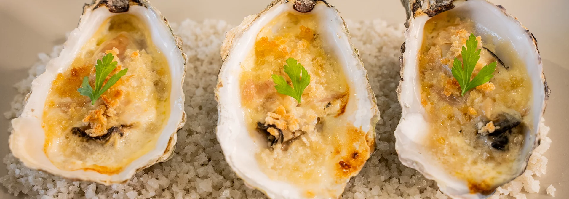 Recette : Huîtres au vin blanc et piment d'Espelette