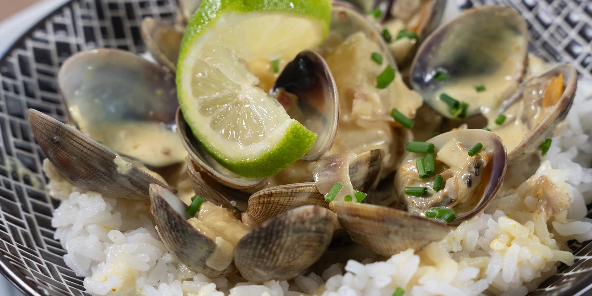 Recette : Palourdes créoles à l’ananas et citron vert